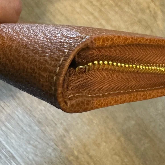 Gucci Soho Zipy Long Wallet - Picture 8 of 9